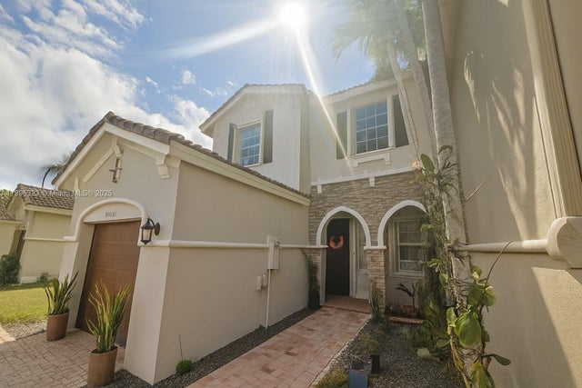 4 of 7 - 15402 Sw 8th Ln, Miami, FL