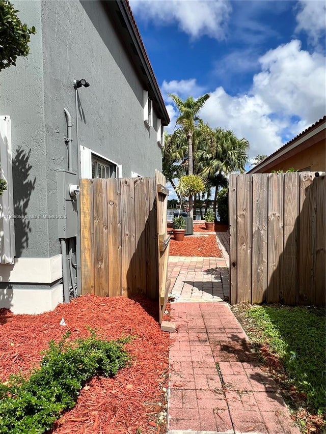 4 of 80 - 12247 Sw 140th St, Miami, FL