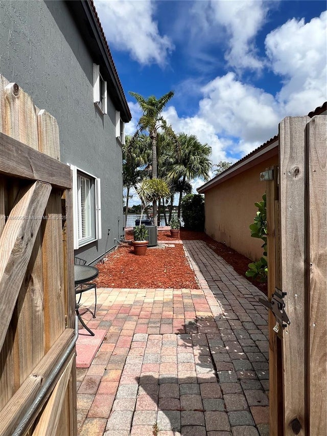 5 of 80 - 12247 Sw 140th St, Miami, FL