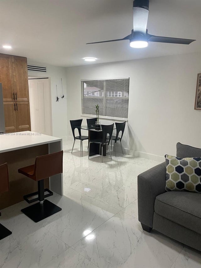 4 of 6 - 190 Seville H H, Delray Beach, FL