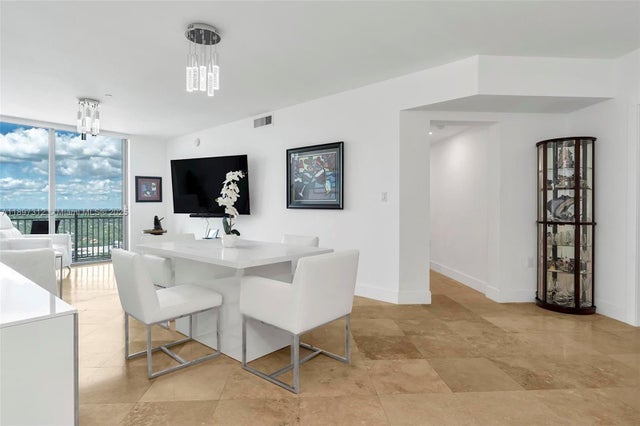 5 of 45 - 9066 Sw 73rd Ct 2110, Miami, FL