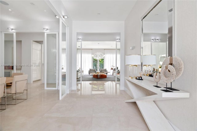 3 of 88 - 12401 Sw 82nd Ave, Pinecrest, FL