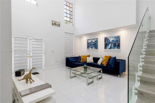 3 of 41 - 1900 Pizarro St, Coral Gables, FL