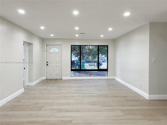 2 of 36 - 1449 Sw 49th Ave, Fort Lauderdale, FL