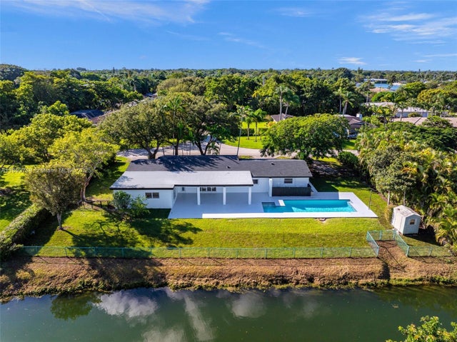 1 of 92 - 6951 Sw 134th St, Pinecrest, FL