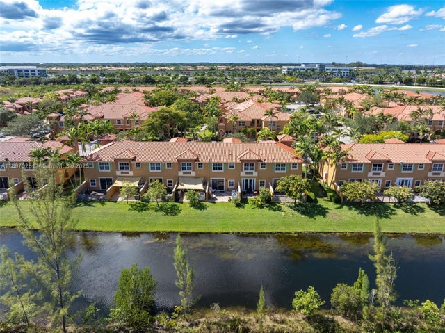 2 of 50 - 1025 Sw 143rd Ave 1303, Pembroke Pines, FL