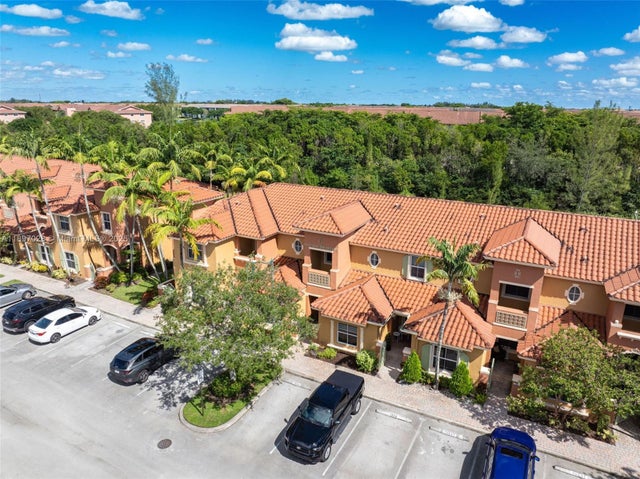 3 of 50 - 1025 Sw 143rd Ave 1303, Pembroke Pines, FL