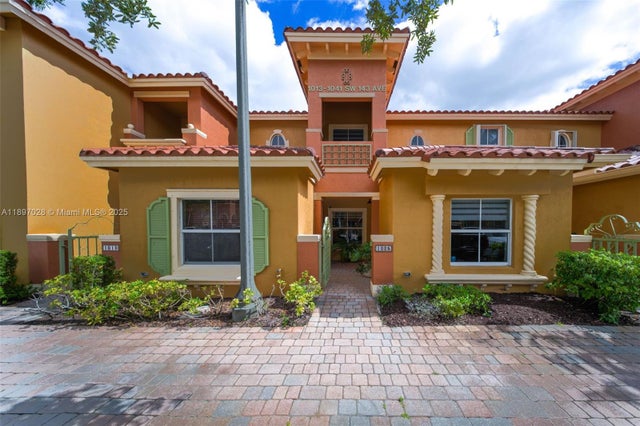 5 of 50 - 1025 Sw 143rd Ave 1303, Pembroke Pines, FL