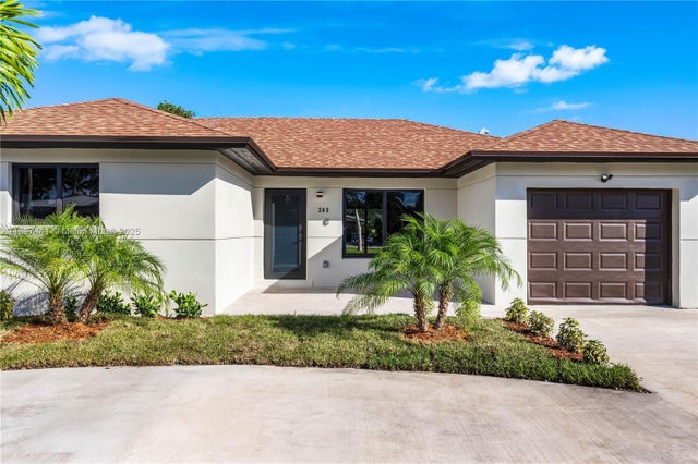2 of 25 - 205 Se 3rd St, Dania Beach, FL
