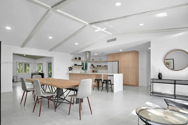 1 of 34 - 117 Ne 20th St, Wilton Manors, FL