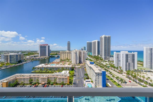 5 of 32 - 1945 S Ocean Dr 1909, Hallandale Beach, FL