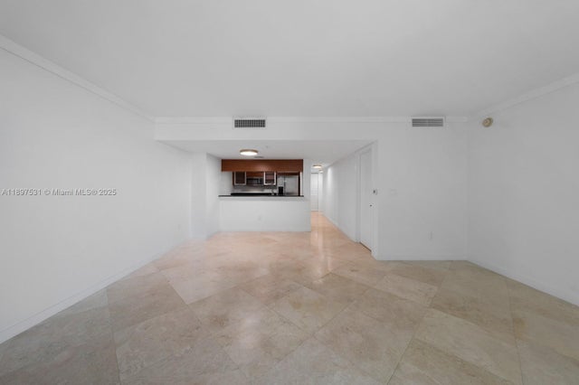 5 of 56 - 1800 N Bayshore Dr 2511, Miami, FL