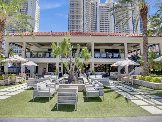 2 of 21 - 7000 Island Blvd 903, Aventura, FL