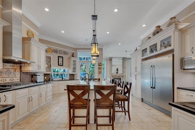 2 of 25 - 16723 Sw 78th Pl, Palmetto Bay, FL