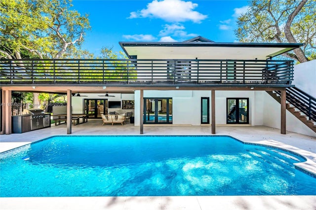 11340 Sw 74th Ct, Pinecrest