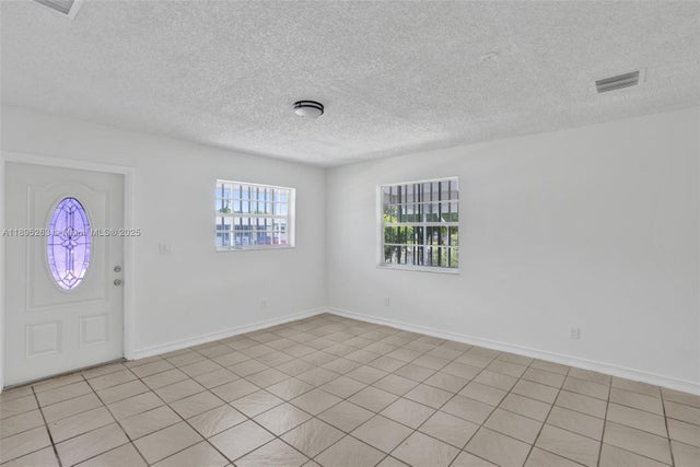 3 of 43 - 20120 Sw 112th Ct, Miami, FL