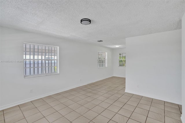 4 of 43 - 20120 Sw 112th Ct, Miami, FL