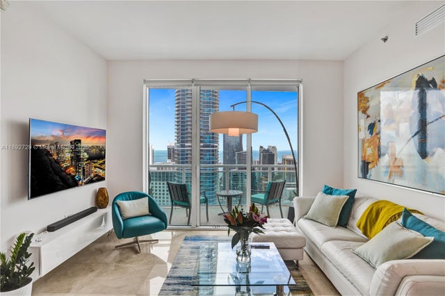 5 of 16 - 950 Brickell Bay Dr 4707, Miami, FL