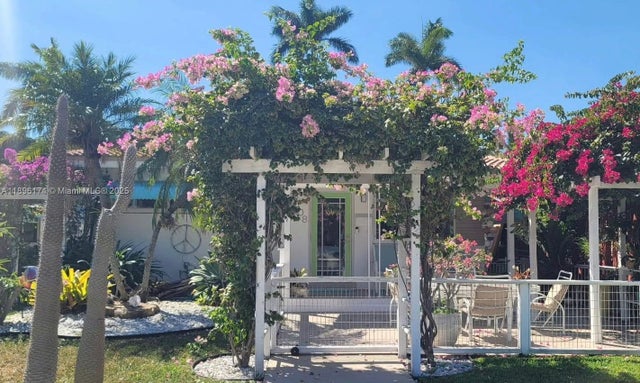 1 of 38 - 1408 Hollywood Blvd, Hollywood, FL