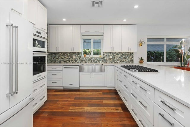 3 of 38 - 1408 Hollywood Blvd, Hollywood, FL