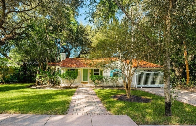 1 of 4 - 1100 El Rado St, Coral Gables, FL