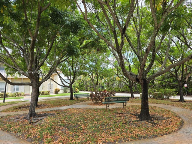 5 of 35 - 2520 Nw 4th St, Boynton Beach, FL