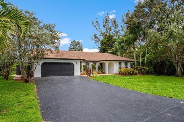 2 of 67 - 4490 Sw 105th Ave, Davie, FL