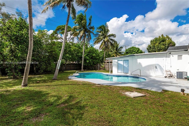 4 of 25 - 1421 Nw 1st Ave, Fort Lauderdale, FL