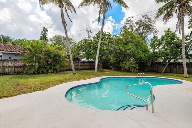 5 of 25 - 1421 Nw 1st Ave, Fort Lauderdale, FL