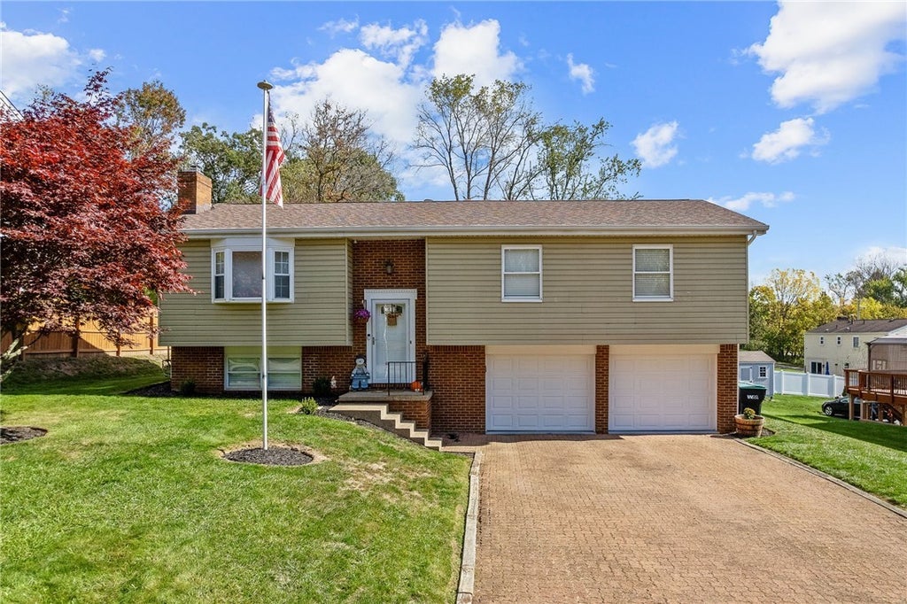 4698 Pembroke Court, Hampton