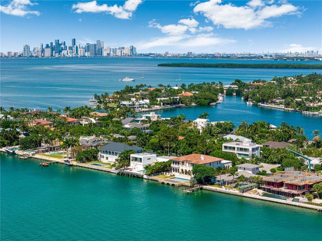 2 of 46 - 640 S Mashta Dr, Key Biscayne, FL