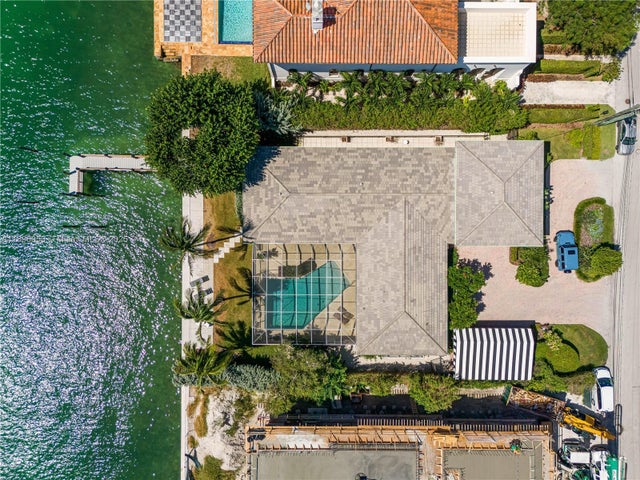 3 of 46 - 640 S Mashta Dr, Key Biscayne, FL