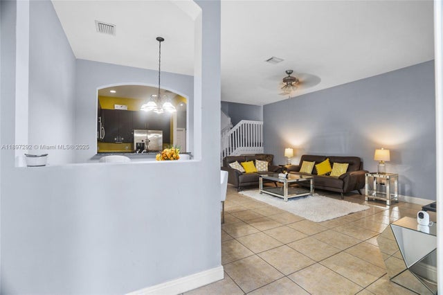 5 of 38 - 2308 Sw 100th Ter, Miramar, FL