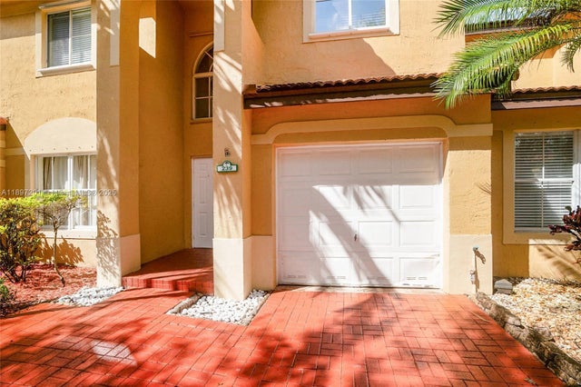 3 of 51 - 239 Mahogany Ter, Davie, FL