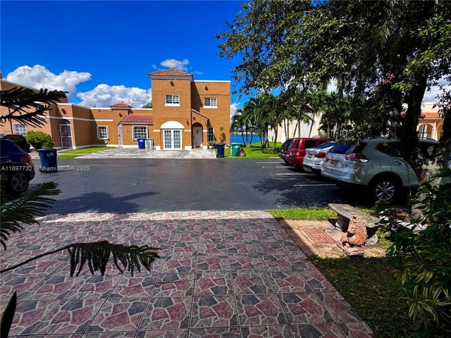 3 of 40 - 12312 Nw 7th Ln, Miami, FL
