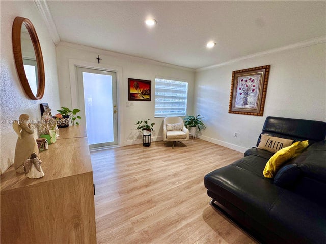 4 of 40 - 12312 Nw 7th Ln, Miami, FL