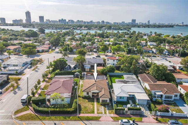 1 of 52 - 1510 Normandy Dr, Miami Beach, FL