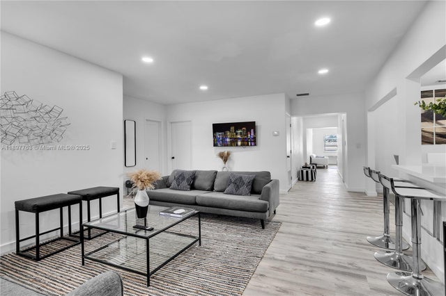 3 of 52 - 1510 Normandy Dr, Miami Beach, FL