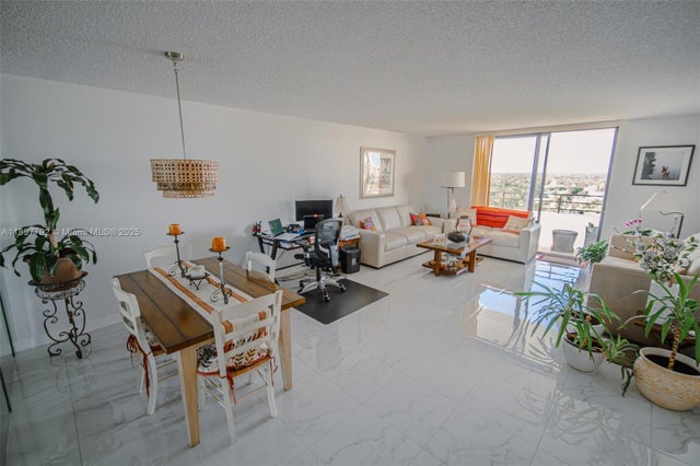 2 of 20 - 2500 Parkview Dr 1111, Hallandale Beach, FL