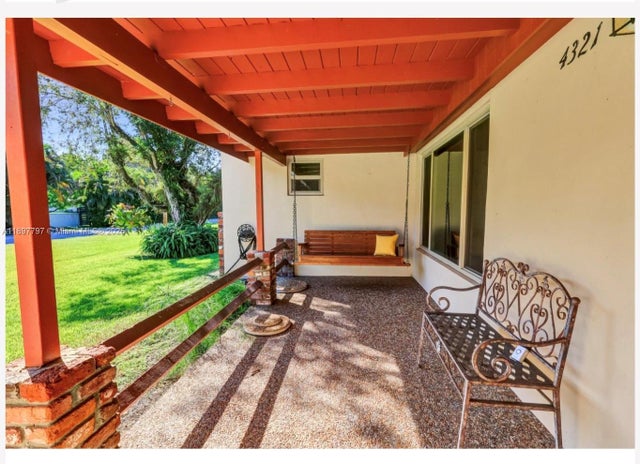 2 of 30 - 4321 Sw 100th Ter, Davie, FL