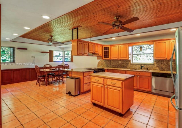 3 of 30 - 4321 Sw 100th Ter, Davie, FL