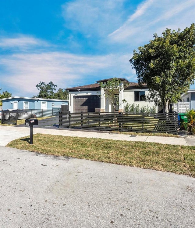 5 of 39 - 5270 Plunkett St, Hollywood, FL