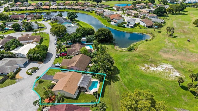2 of 31 - 8271 Cassia Ter, Tamarac, FL