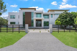 Photo of Listing #A11896172