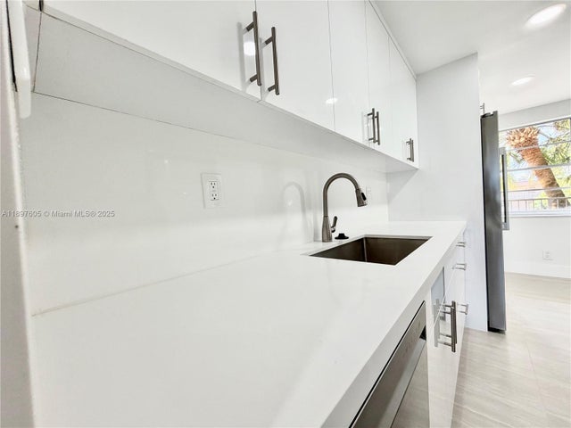 3 of 45 - 3361 Nw 47th Ter 329, Lauderdale Lakes, FL