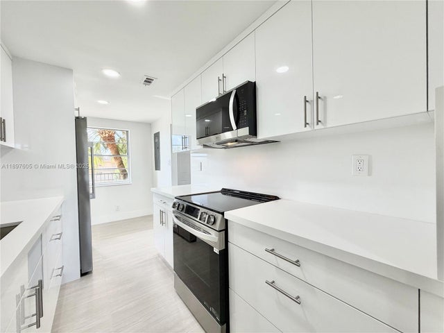 4 of 45 - 3361 Nw 47th Ter 329, Lauderdale Lakes, FL