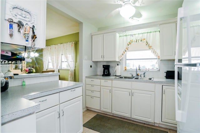 5 of 42 - 5300 Washington St G230, Hollywood, FL