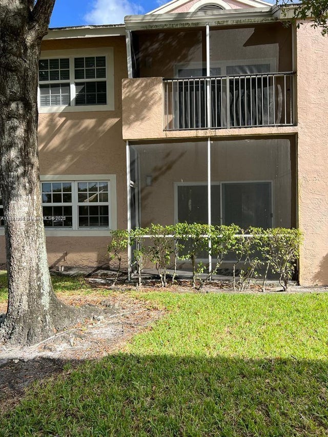 2 of 18 - 620 Cypress Club Way I13, Deerfield Beach, FL