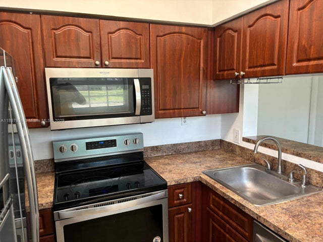 3 of 18 - 620 Cypress Club Way I13, Deerfield Beach, FL