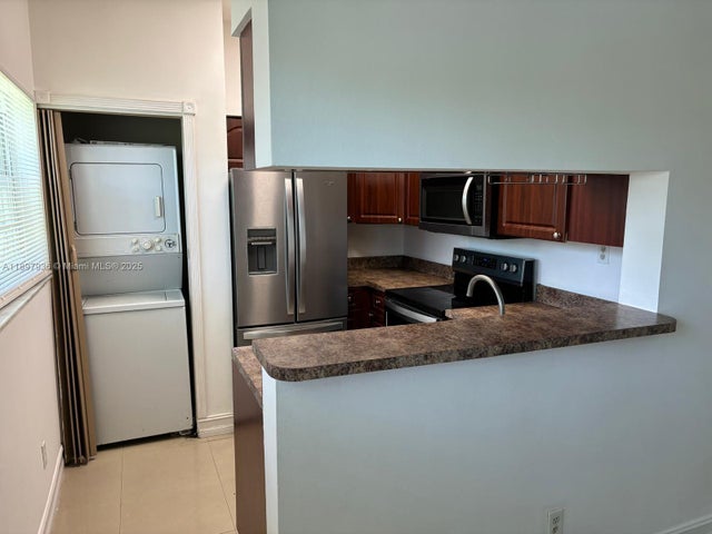 5 of 18 - 620 Cypress Club Way I13, Deerfield Beach, FL
